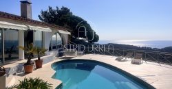 Superbe propriété située dans le prestigieux quartier Santa María de Llorell