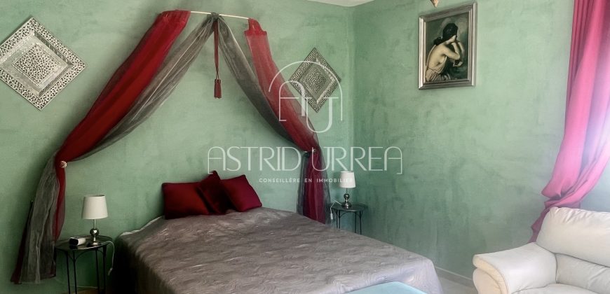 Superbe propriété située dans le prestigieux quartier Santa María de Llorell