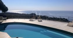 Superbe propriété située dans le prestigieux quartier Santa María de Llorell