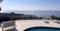 Superbe propriété située dans le prestigieux quartier Santa María de Llorell