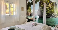 Villa two-family dwelling