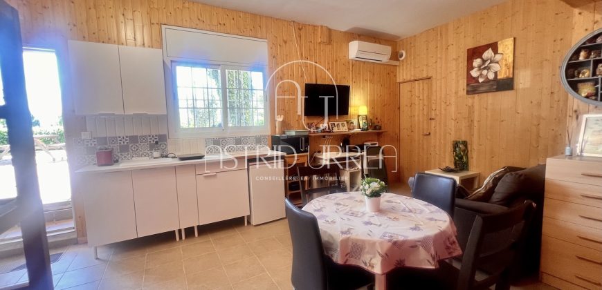 Villa two-family dwelling
