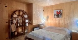 Villa two-family dwelling