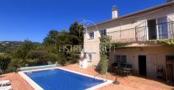 Villa two-family dwelling