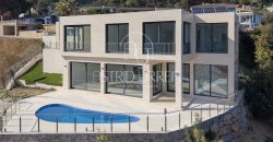 Villa contemporaine avec vue mer panoramique à Santa Maria de Llorell, Tossa de Mar