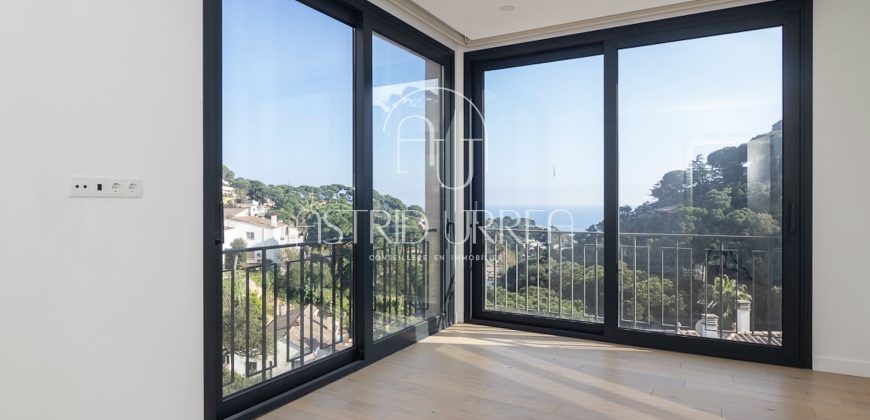 Villa contemporaine avec vue mer panoramique à Santa Maria de Llorell, Tossa de Mar