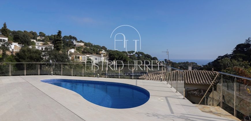 Villa contemporaine avec vue mer panoramique à Santa Maria de Llorell, Tossa de Mar
