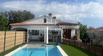 Villa rénovée avec piscine à Can Carbonell, Caldes de Malavella