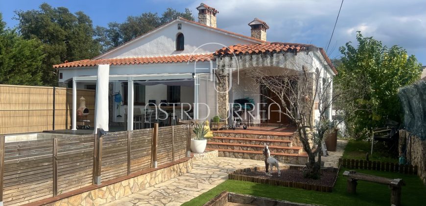Villa rénovée avec piscine à Can Carbonell, Caldes de Malavella